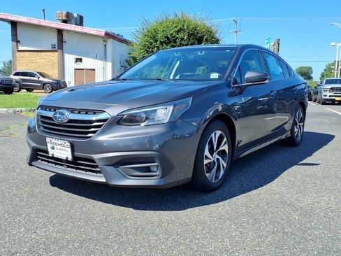 Used 2022 Subaru Legacy Premium AWD/4WD image 3