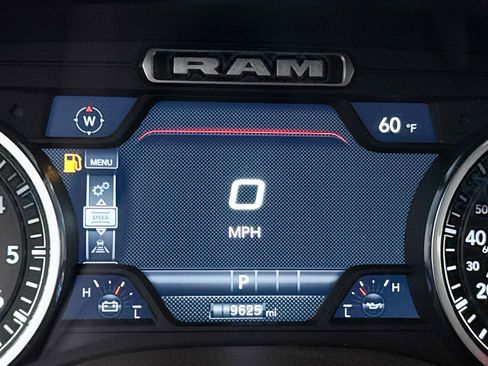 Used 2025 RAM 1500 Laramie w/ Trailer Tow Group image 33