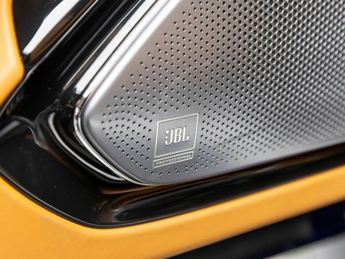 Used 2025 Ferrari Roma Spider image 15