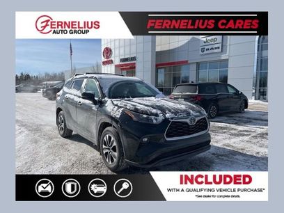 Used 2023 Toyota Highlander XLE