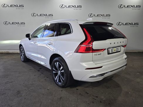 Used 2022 Volvo XC60 T8 Inscription Expression image 8