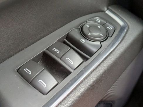 Used 2024 GMC Sierra 1500 Elevation image 25