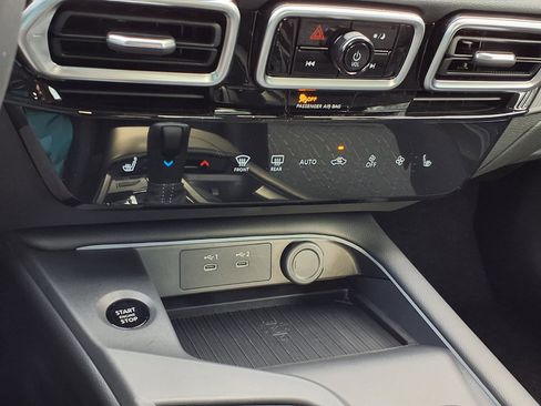 New 2026 Nissan Sentra SV w/ SV Convenience Package image 19