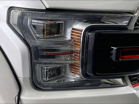 Used 2019 Ford F150 Lariat w/ Equipment Group 502A Luxury AWD/4WD image 38