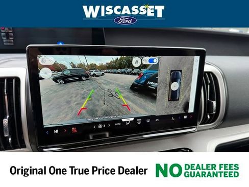 New 2025 Ford Expedition Active image 13