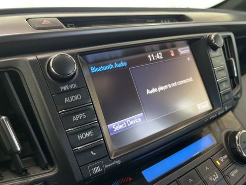Used 2018 Toyota RAV4 SE w/ Advanced Technology Package AWD/4WD image 12