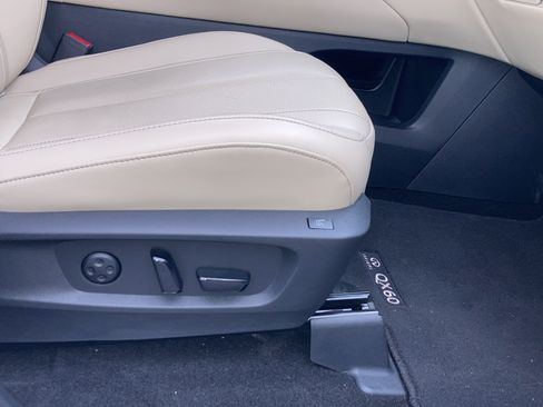 Used 2025 INFINITI QX60 Sensory AWD/4WD image 14