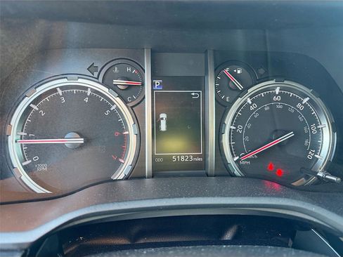 Used 2024 Toyota 4Runner TRD Off-Road image 13