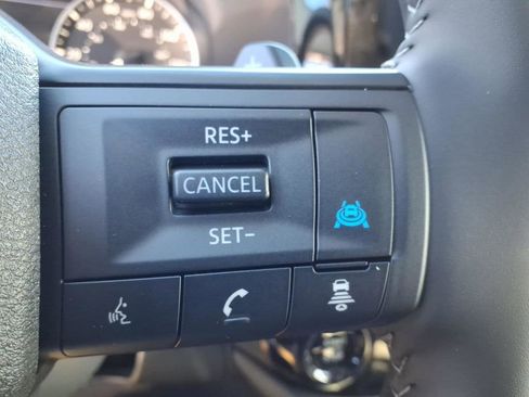 New 2026 Nissan Pathfinder SV image 21