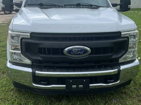 Used 2020 Ford F250 XL w/ Power Equipment Group RWD image 7