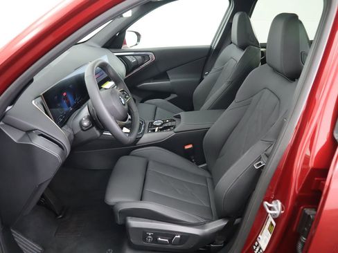 Certified 2025 BMW X3 xDrive30i w/ Convenience Package image 21