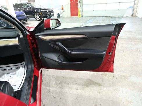 Used 2023 Tesla Model 3 Standard Range image 30