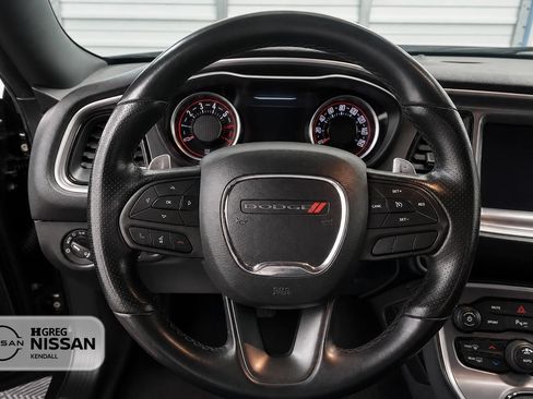 Used 2022 Dodge Challenger R/T RWD image 10