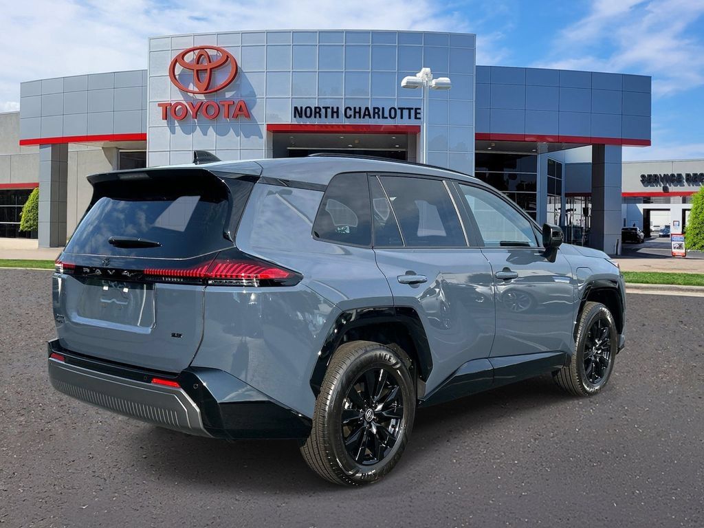 Used 2026 Toyota RAV4 SE w/ Convenience Package AWD/4WD image 8