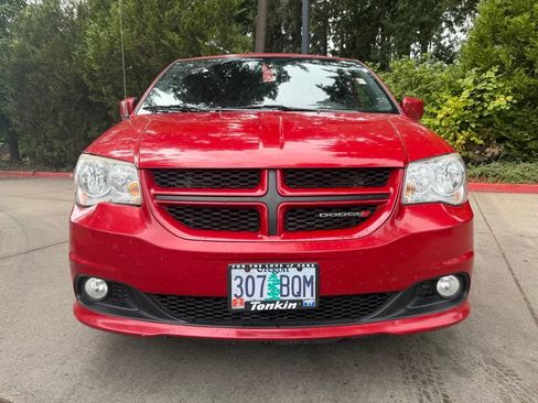 Used 2013 Dodge Grand Caravan R/T w/ Safety Sphere Group FWD image 8