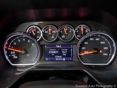 Used 2021 Chevrolet Tahoe LT w/ LT Signature Plus Package AWD/4WD image 21