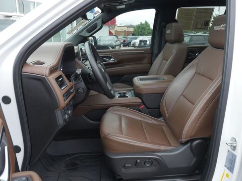 Used 2023 Chevrolet Tahoe High Country w/ Premium Package AWD/4WD image 36