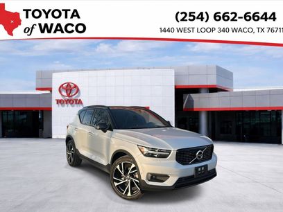 Used 2022 Volvo XC40 T5 R-Design