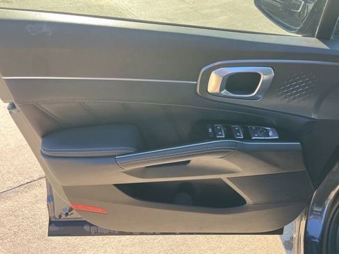 Used 2021 Kia Sorento SX image 15