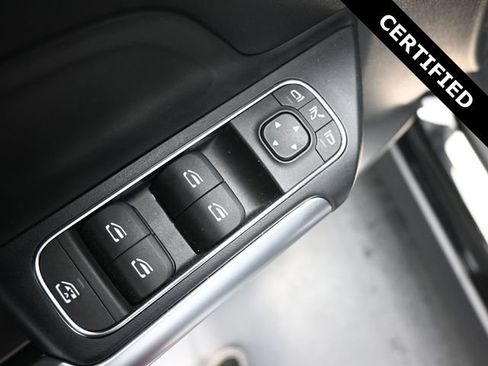 New 2025 Mercedes-Benz GLA 250 image 13