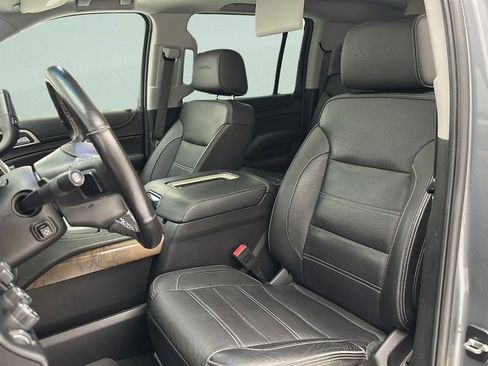 Used 2018 GMC Yukon XL Denali w/ Open Road Package AWD/4WD image 16