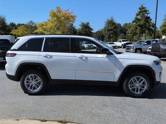 New 2025 Jeep Grand Cherokee Laredo X video 3