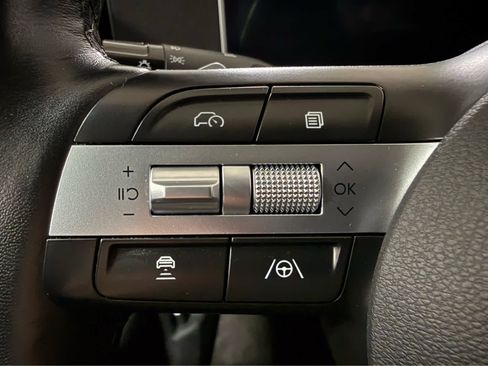 Used 2025 Hyundai Tucson SEL AWD/4WD image 18