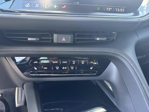 Used 2023 Buick Envision Preferred w/ Sport Touring Package image 13