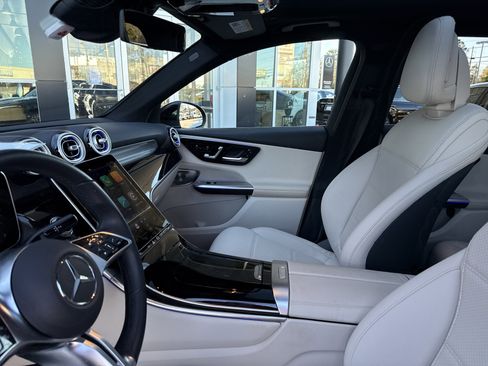 Certified 2025 Mercedes-Benz GLC 300 image 14