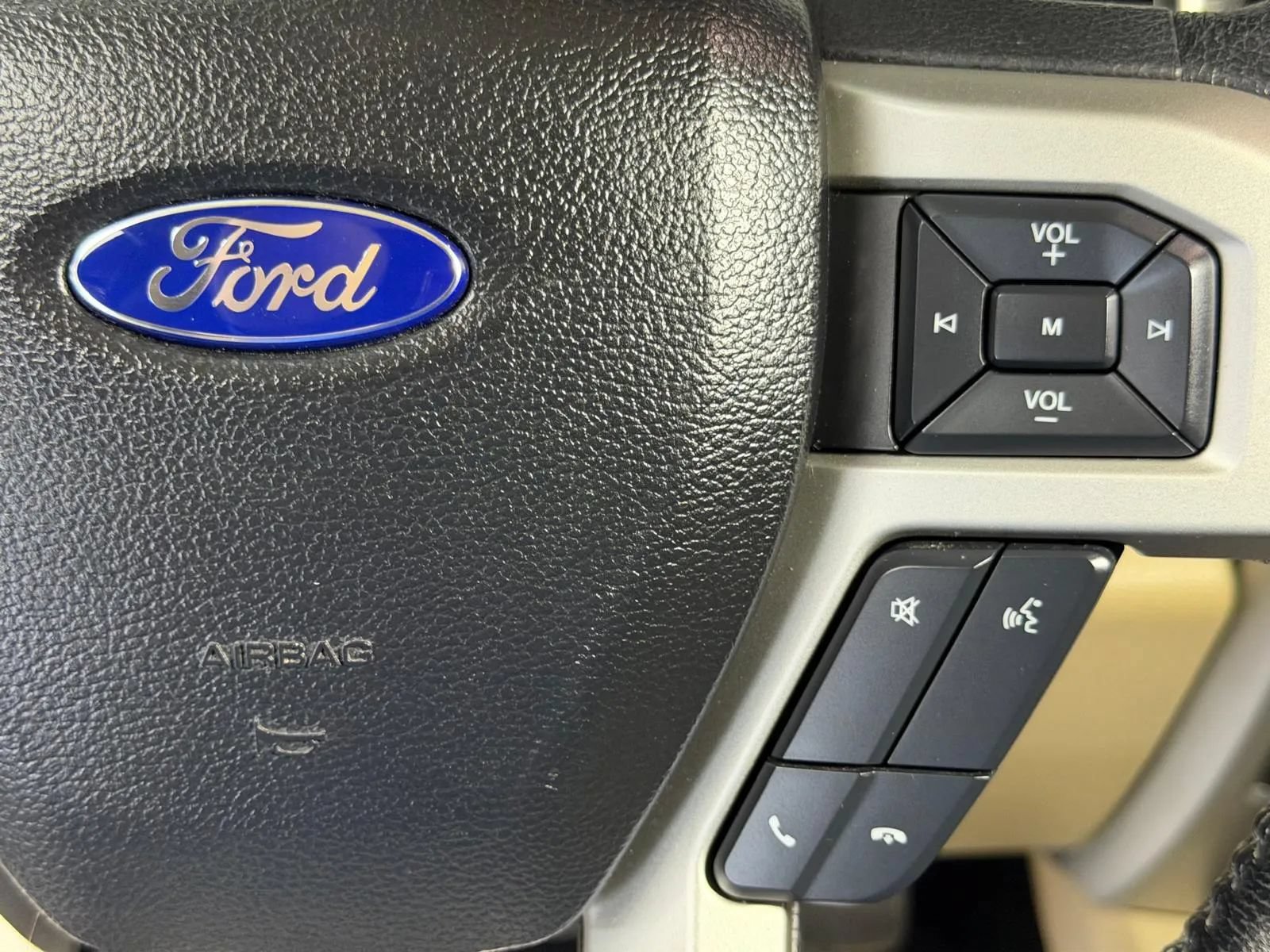 Used 2015 Ford F150 Lariat w/ Equipment Group 501A Mid AWD/4WD image 31