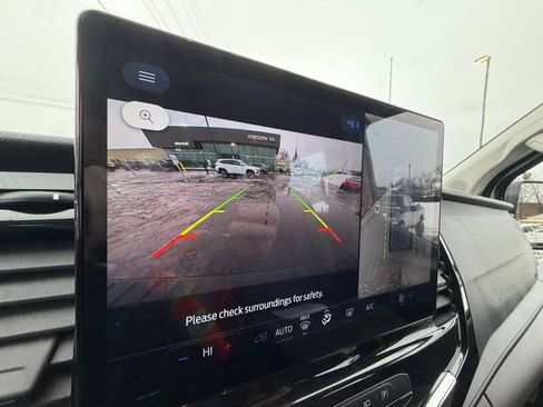 Used 2023 Ford Transit 350 XLT image 19