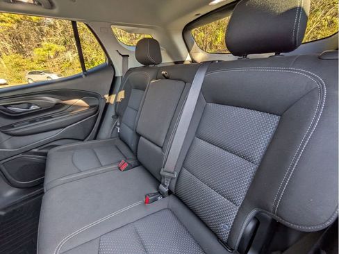 Used 2022 GMC Terrain SLE w/ Driver Convenience Package image 28