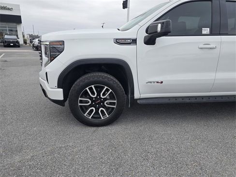 Used 2023 GMC Sierra 1500 AT4 w/ AT4 Premium Package image 10