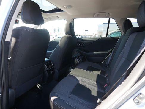 Certified 2025 Subaru Outback Premium AWD/4WD image 33