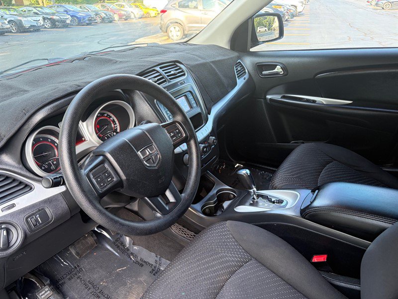 Used 2018 Dodge Journey SE FWD image 25