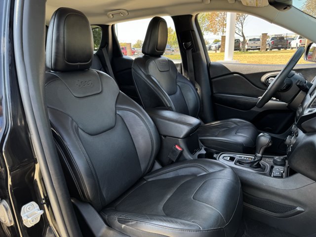 Used 2021 Jeep Cherokee Latitude Lux w/ Trailer Tow Group AWD/4WD image 30