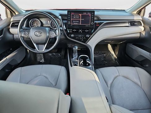 Used 2023 Toyota Camry XLE FWD image 18