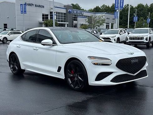 Used 2022 Genesis G70 3.3T RWD image 7