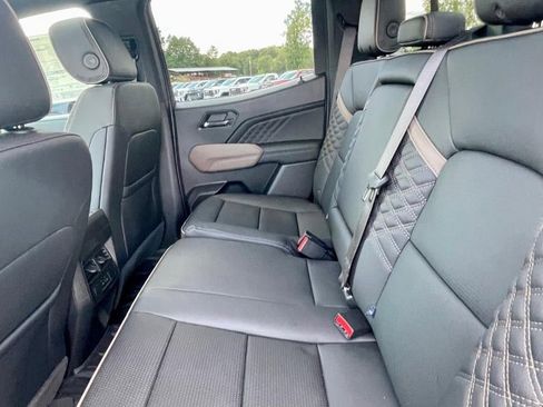 New 2026 GMC Canyon Denali image 17