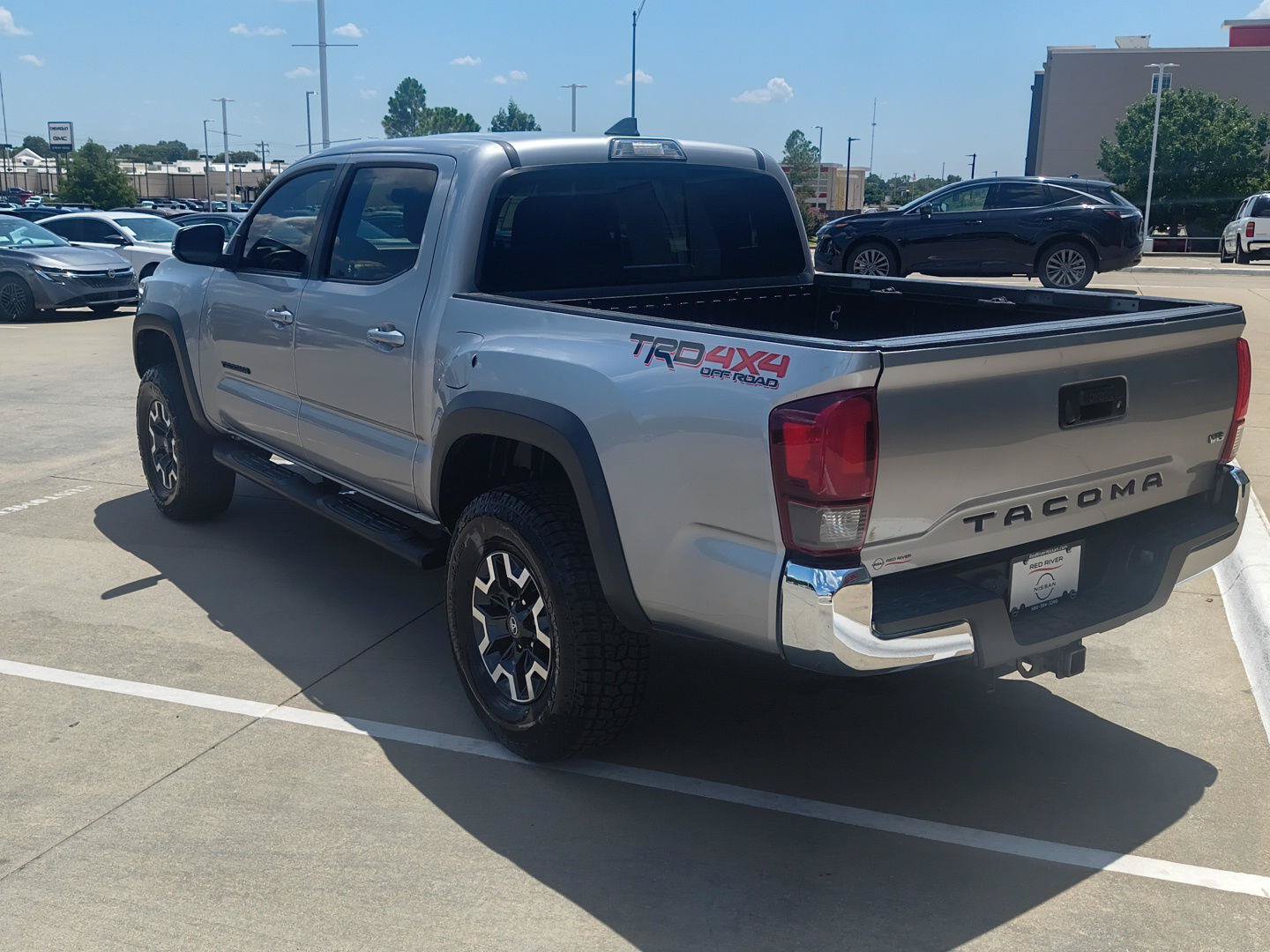 Used 2019 Toyota Tacoma TRD Off-Road AWD/4WD image 25