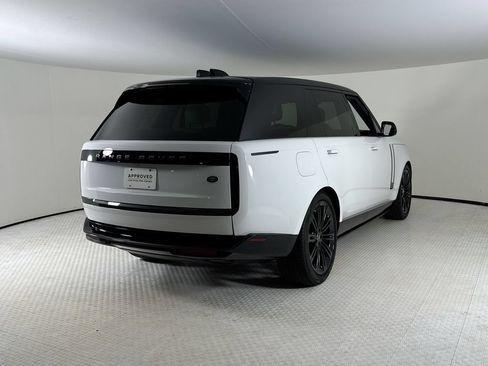Used 2023 Land Rover Range Rover Long Wheelbase SE AWD/4WD image 5
