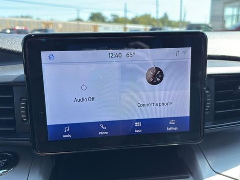 Used 2023 Ford Explorer XLT image 19