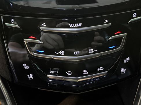 Used 2014 Cadillac XTS Luxury w/ Driver Awareness Package FWD image 14