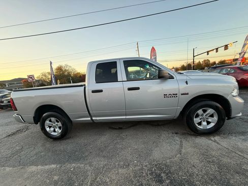 Used 2016 RAM 1500 Express AWD/4WD image 2