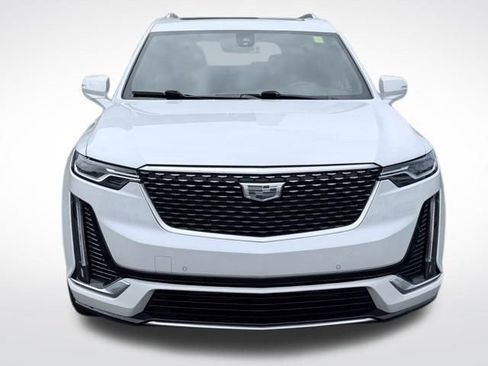 Used 2024 Cadillac XT6 Luxury w/ LPO, Floor Liner Package AWD/4WD image 2