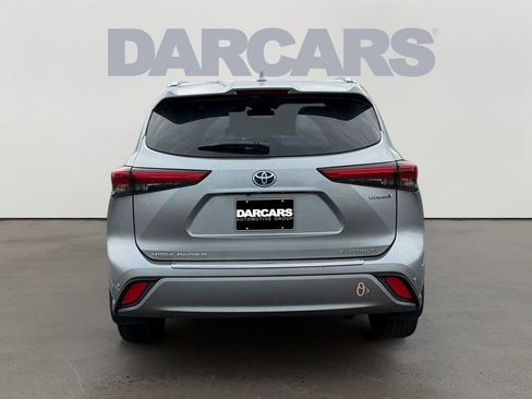 Used 2023 Toyota Highlander Platinum AWD/4WD image 6