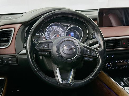 Used 2018 MAZDA CX-9 Signature image 18