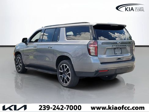 Used 2022 Chevrolet Suburban RST w/ Luxury Package AWD/4WD image 4