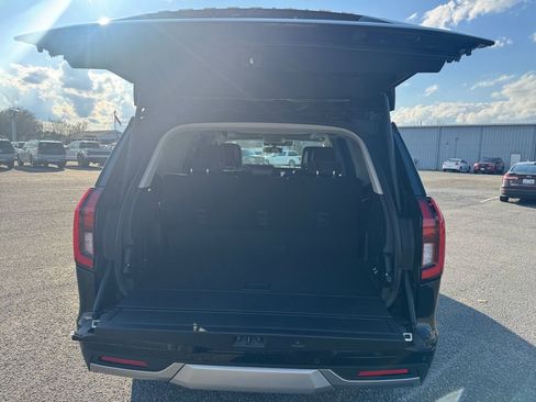 New 2026 Ford Expedition Platinum w/ Driver's Package image 19