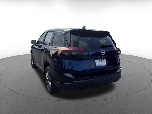 Used 2026 Nissan Rogue SV FWD image 11